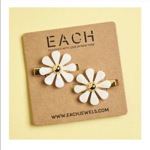 Each Jewels Flower Barrette set